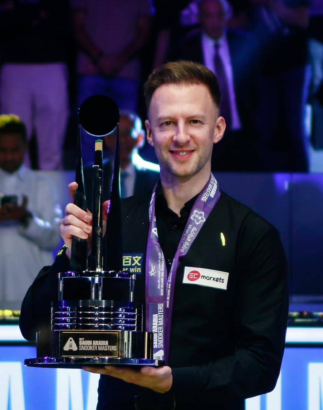 努贝尔：希望诺伊尔退役后我还有机会，届时回拜仁肯定要竞争主力.